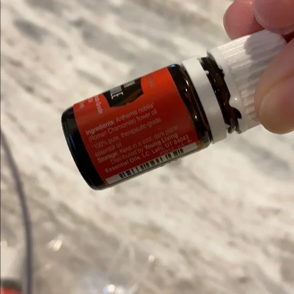 Young Living Roman Chamomile Essential Oil - Picture 3 of 3